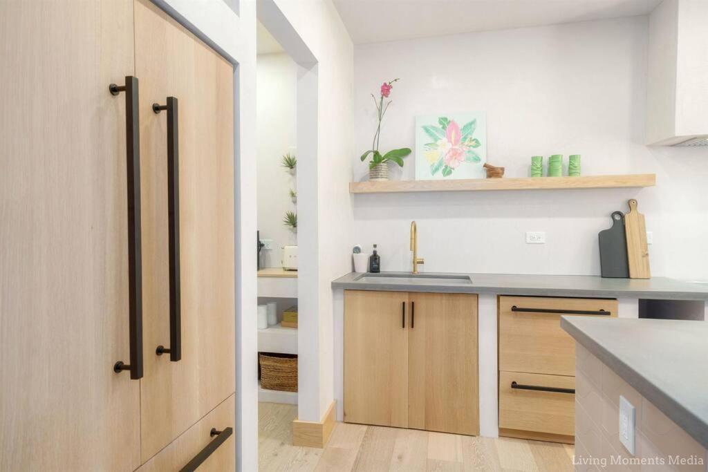 Апартаменты Aloha Moon - A Chic And Dreamy Modern Tropical Hideaway! Уэйлея Экстерьер фото