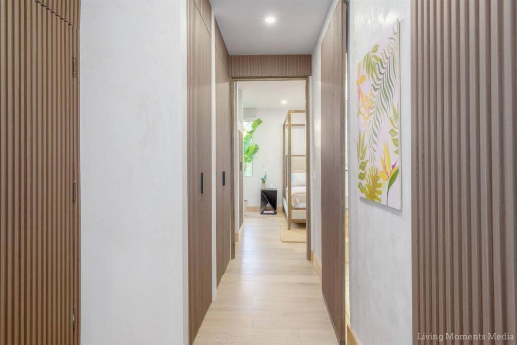 Апартаменты Aloha Moon - A Chic And Dreamy Modern Tropical Hideaway! Уэйлея Экстерьер фото